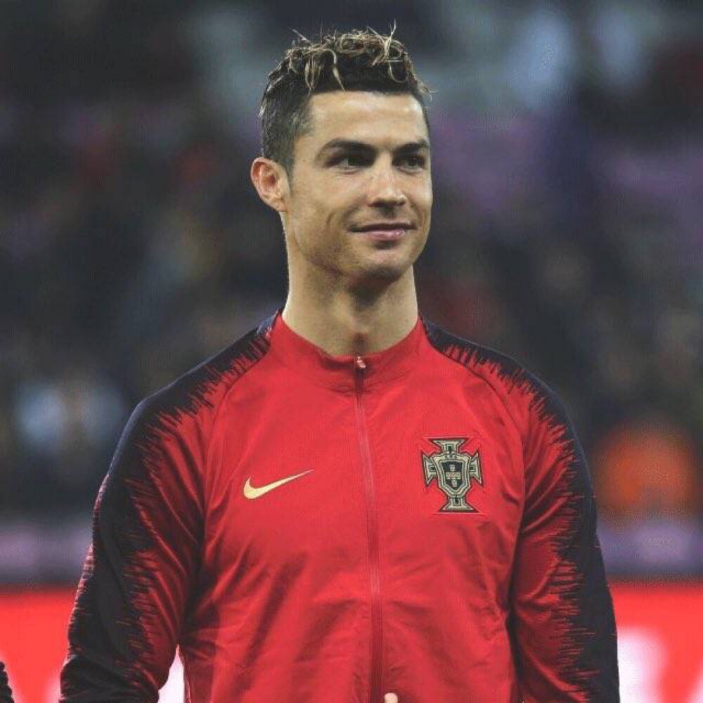 一场3-2让意甲榜首易主，阿莱格里神换人，让二追三奇迹逆袭（3-2逆转致意甲榜首易主，阿莱格里妙手换人上演让二追三奇迹）