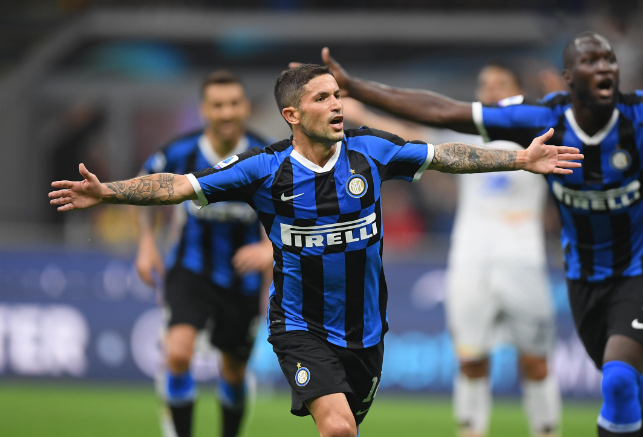 穆勒：输掉这样的决赛能激发球队能量，我们一定会卷土重来（穆勒：这场决赛的失利会点燃全队斗志，我们必将强势归来）