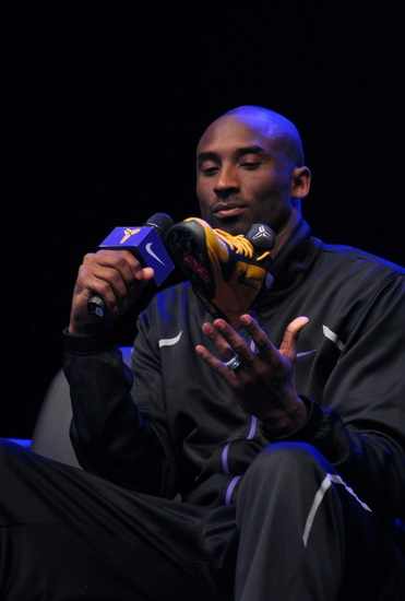 马竞战圣吉罗斯联合大名单：小蜘蛛领衔，巴里奥斯回归（马竞对阵圣吉罗斯联合大名单出炉：小蜘蛛领衔，巴里奥斯复出）