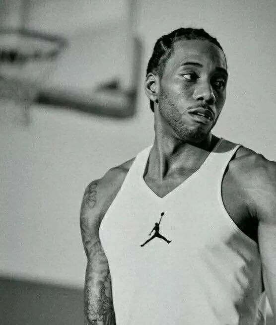 这脚传球是不是开挂？（这一脚传球逆天了吧？）