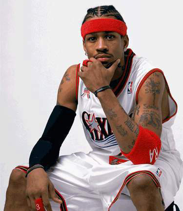 湖人浓眉哥统治篮下球队获胜（浓眉统治篮下，湖人取胜）