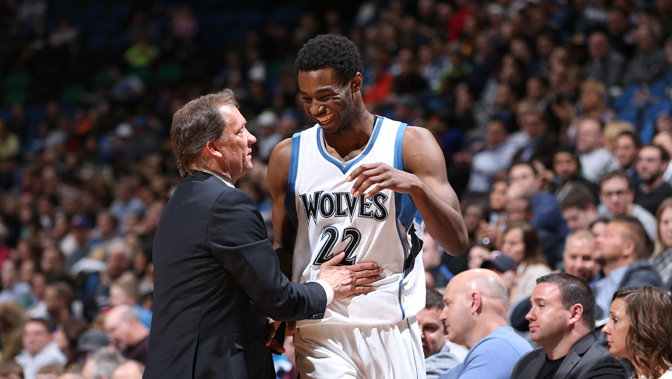 早报：千军万马过独木桥（早报：万人争渡独木桥）