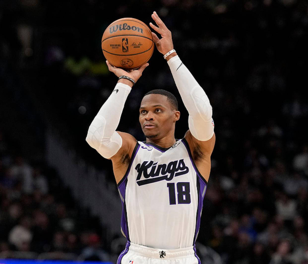 首尔主帅金基东：双线作战让球员们在体能上面临不小的挑战（金基东：双线征战令首尔球员体能承受重压）