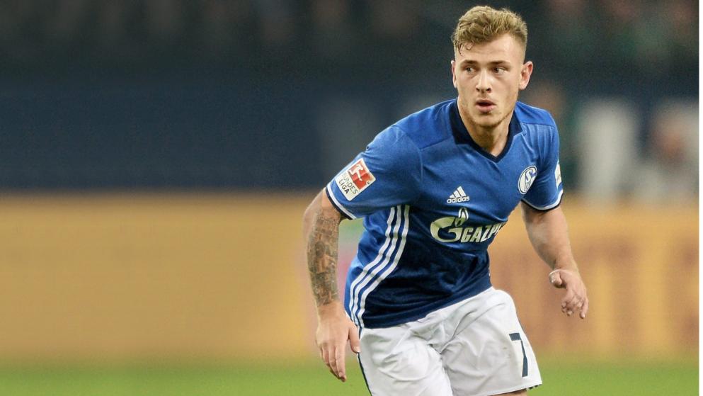 记者：上海申花5名外援以及谢鹏飞和戴伟浚随队出征亚冠客场（记者：申花5外援携谢鹏飞、戴伟浚随队征战亚冠客场）